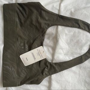 NWT Fabletics Size L Reversible Halter Bra